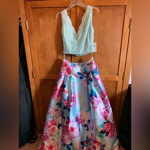 B. Darlin two-piece Prom Dress